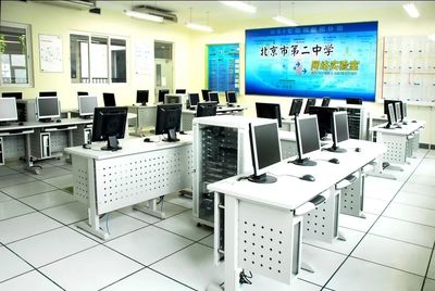“黑科技”來襲 東城校園的計(jì)算機(jī)網(wǎng)絡(luò)開發(fā)與建設(shè)新篇章